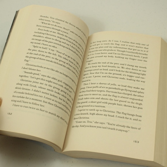 Divergente by Veronica Roth - Picture 3 of 3